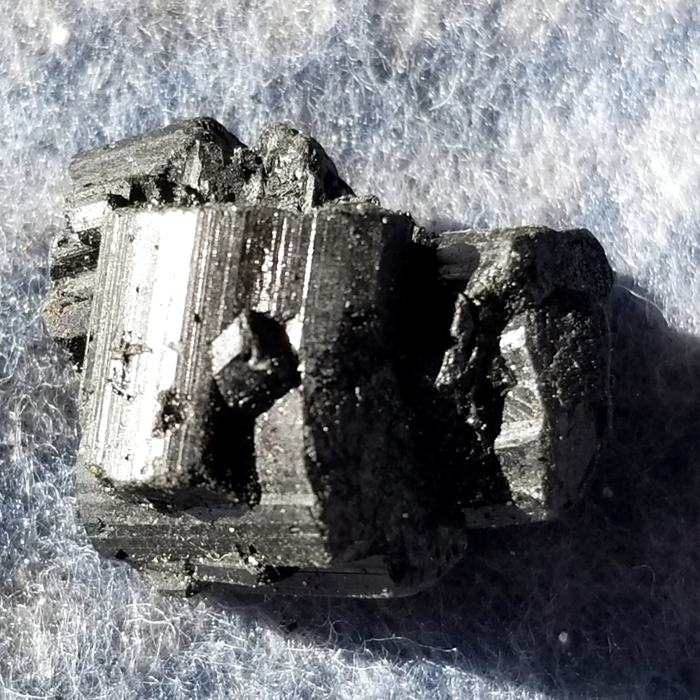 Raw Black Tourmaline lots of 6